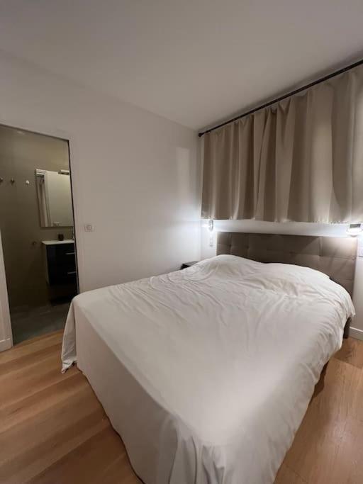 Luxury Appartment, Champs Elysees, Neuf ! 파리 외부 사진