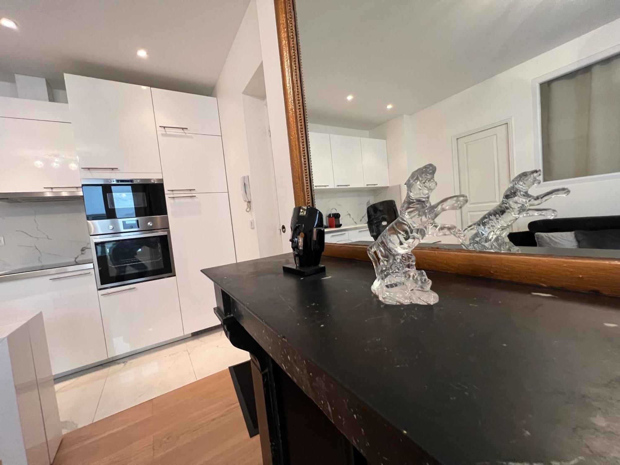 Luxury Appartment, Champs Elysees, Neuf ! 파리 외부 사진